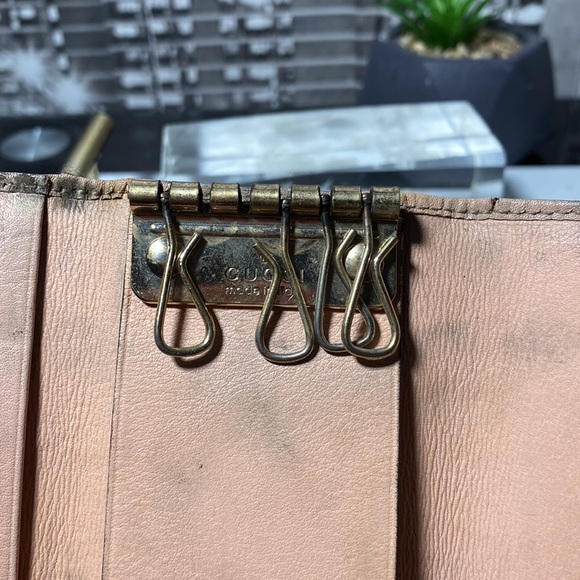 Authentic Gucci GG Key Case - Picture 13 of 16